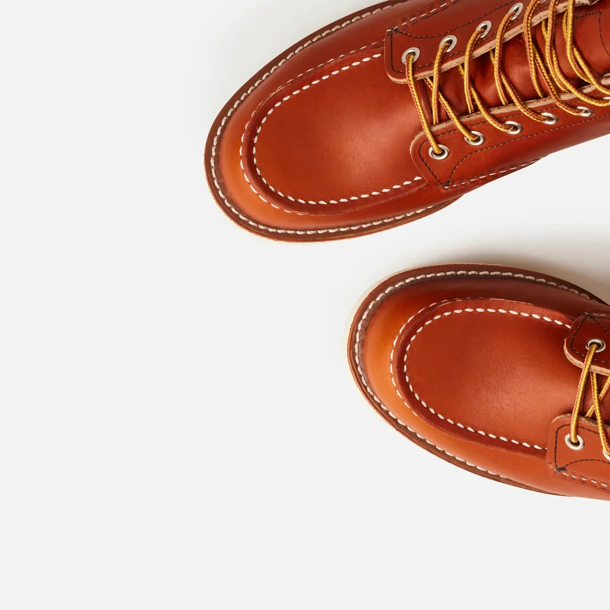 Classic Moc® 6-tums stövlar i Oro Legacy-läder