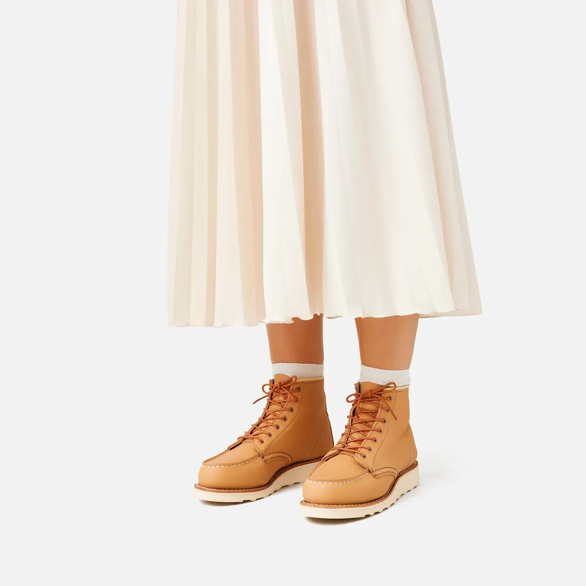 Classic Moc® kort damstövl i tanfärgat Boundary-läder