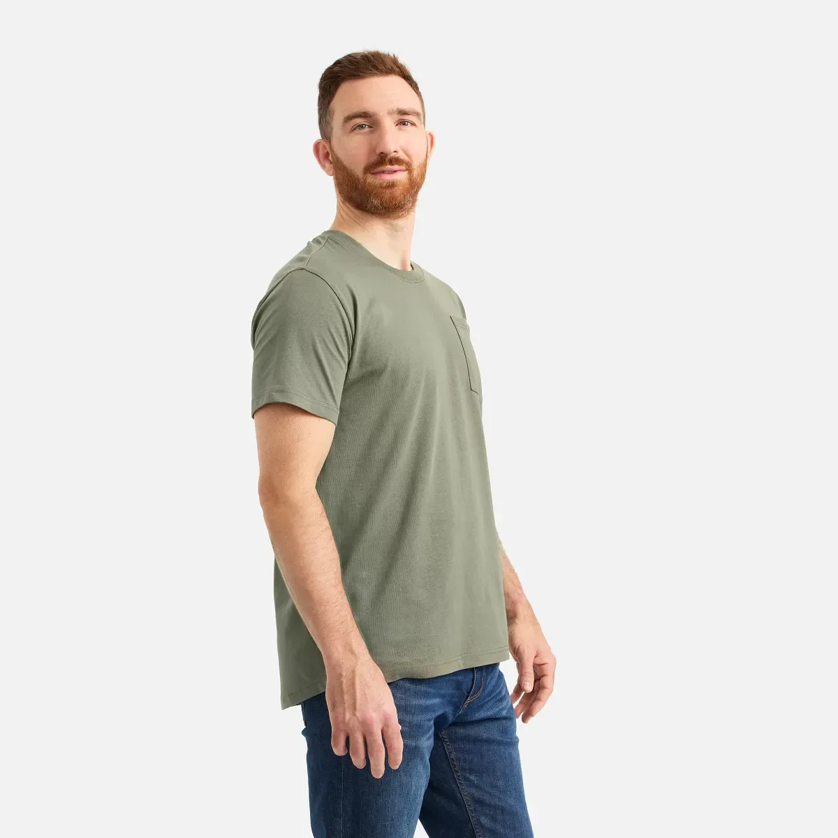 Kortärmad T-shirt med ficka Kortärmad T-shirt för herr i olivgrönt