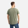 Kortärmad T-shirt med ficka Kortärmad T-shirt för herr i olivgrönt