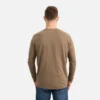 Långärmad T-shirt med ficka och tryck på ärmen – herr-T-shirt i brunt