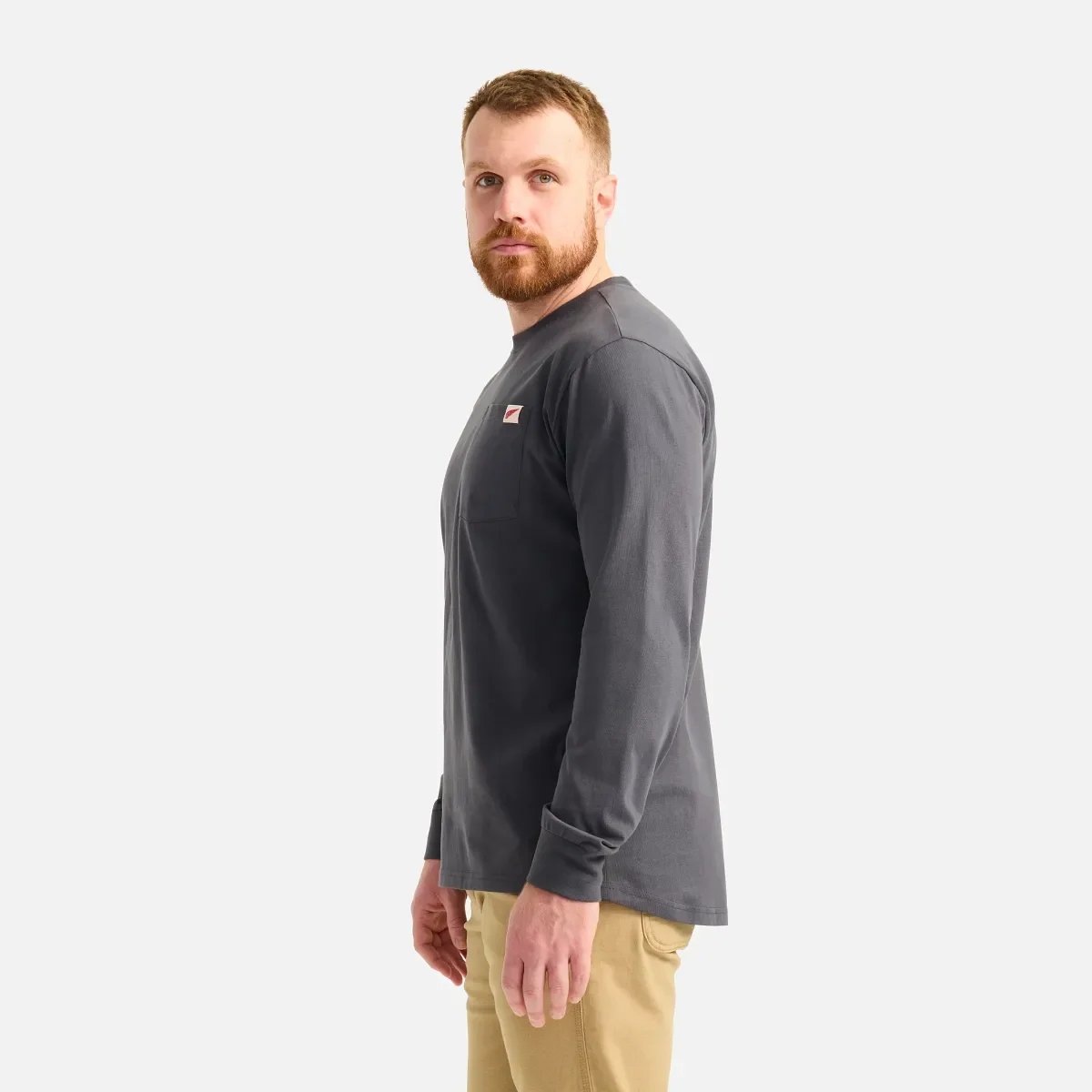 Långärmad T-shirt med ficka och tryck på ärmen – herr-T-shirt i färgen Asphalt