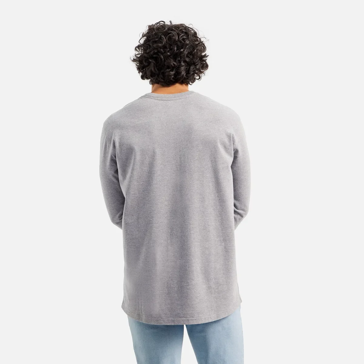 Långärmad T-shirt med ficka och tryck på ärmen – herr-T-shirt i melerad grå