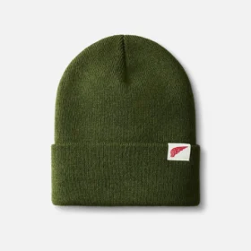 Mössa med stickad logotyp Mössa med stickad logotyp i olivgrönt
