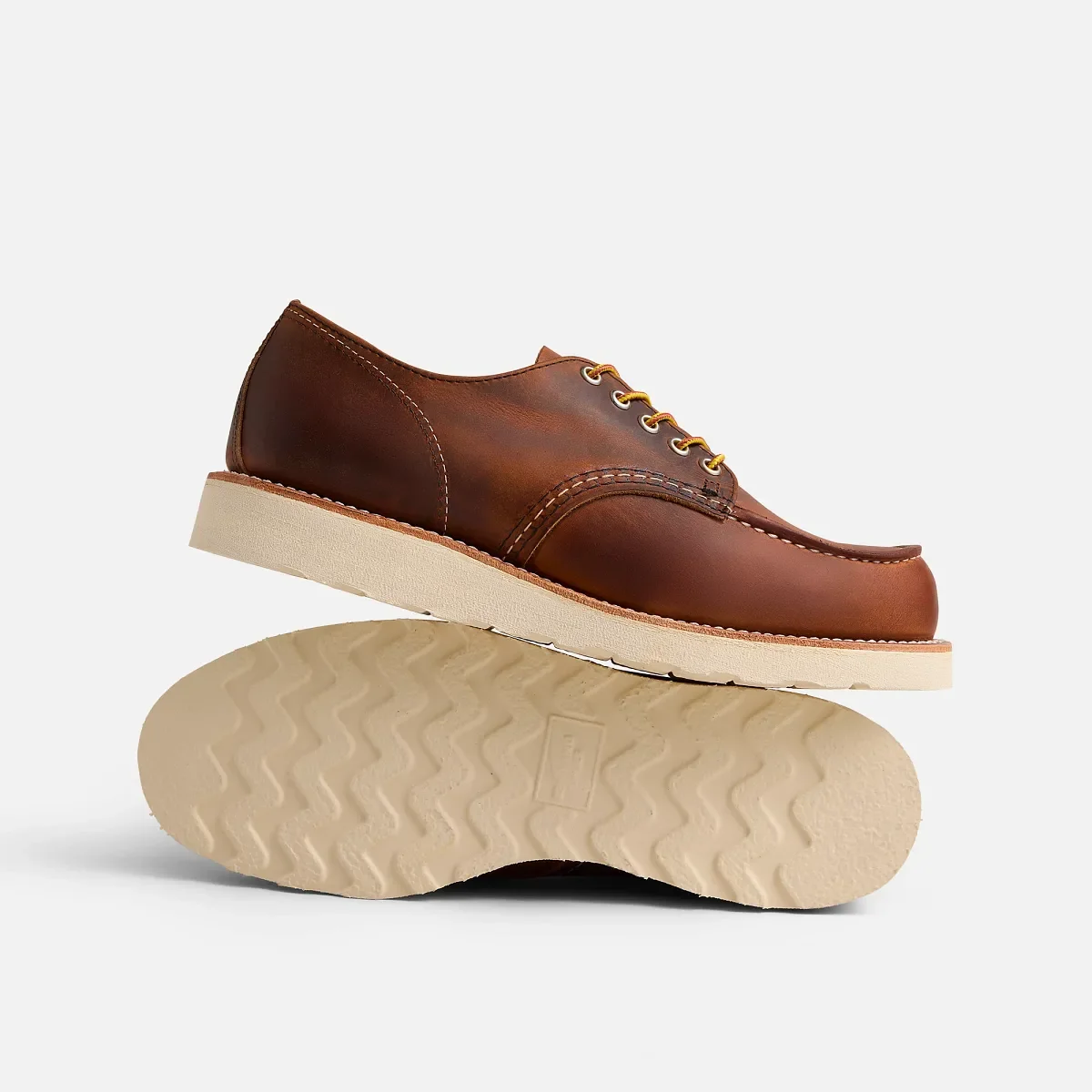Shop Moc Oxford för män Shop Moc Oxford i kopparfärgat Rough & Tough-läder