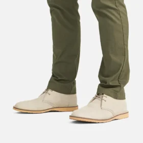 Weekender Chukka – herrchukka i vitt sandfärgat Mohave-läder