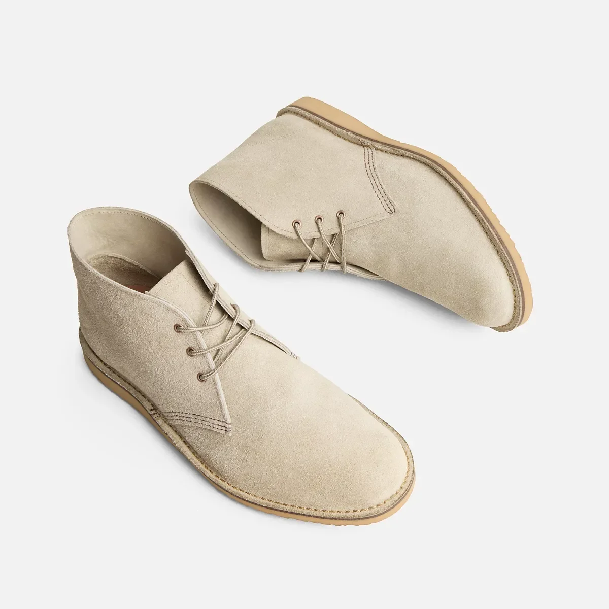 Weekender Chukka – herrchukka i vitt sandfärgat Mohave-läder